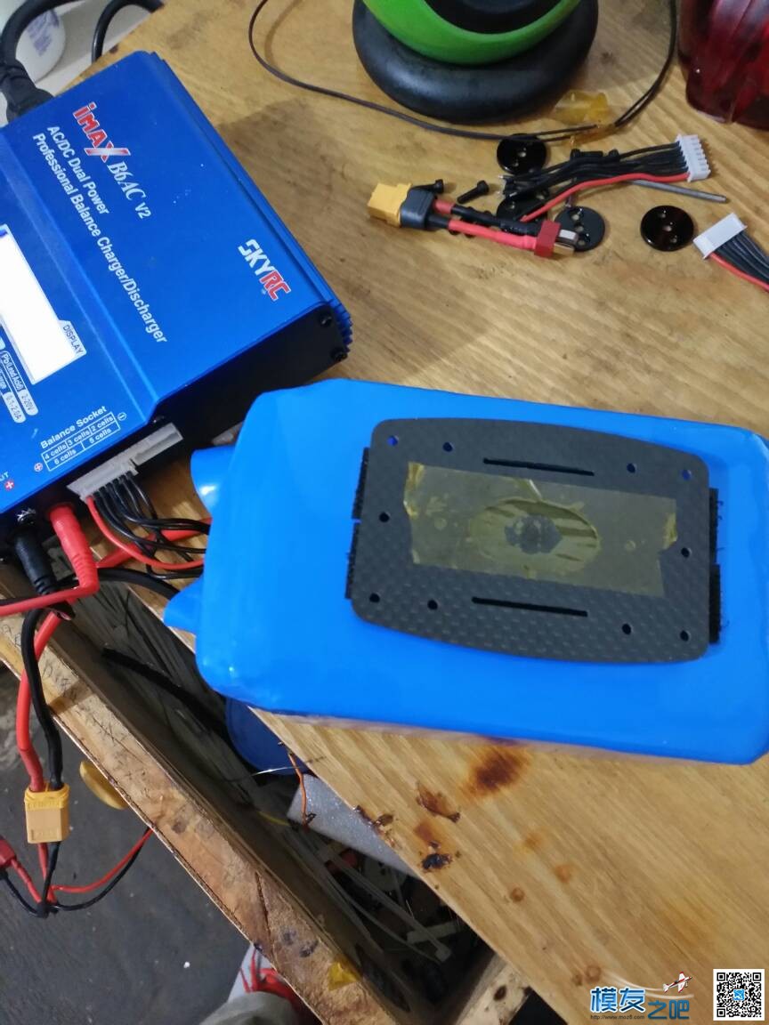 自组10000mAh.6S电池 电池,电机,四轴,机架 作者:彬彬 7639 