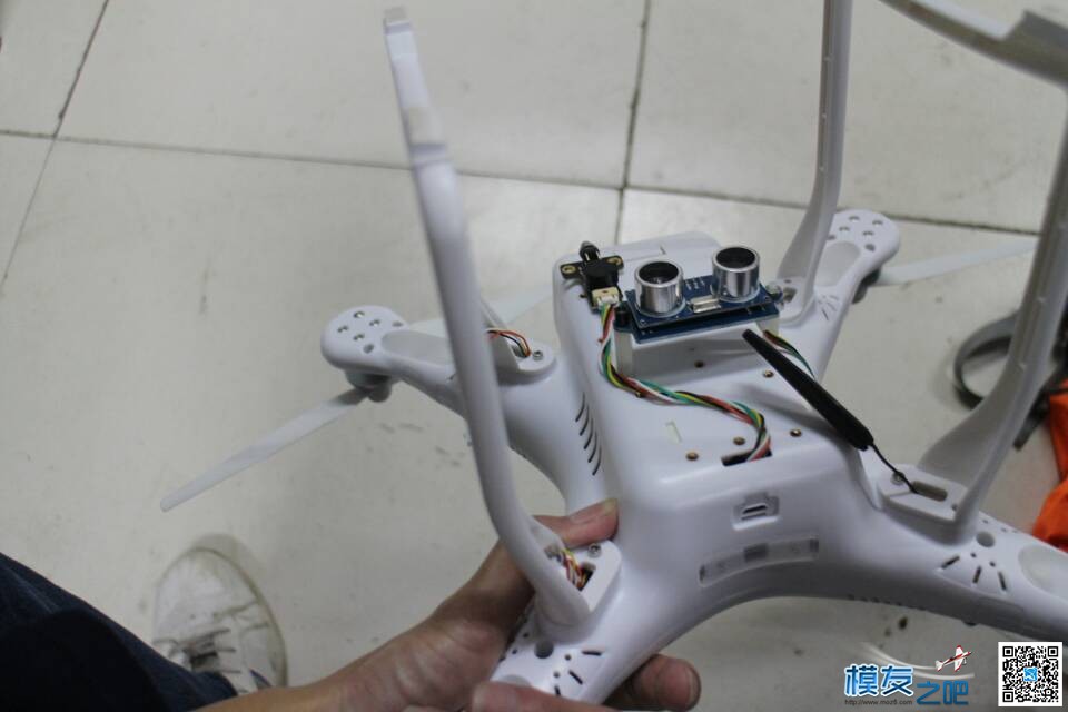 一只野生的精灵 pixhack v3 电池,飞控,电调,电机,dji 作者:飞行少年 6803 