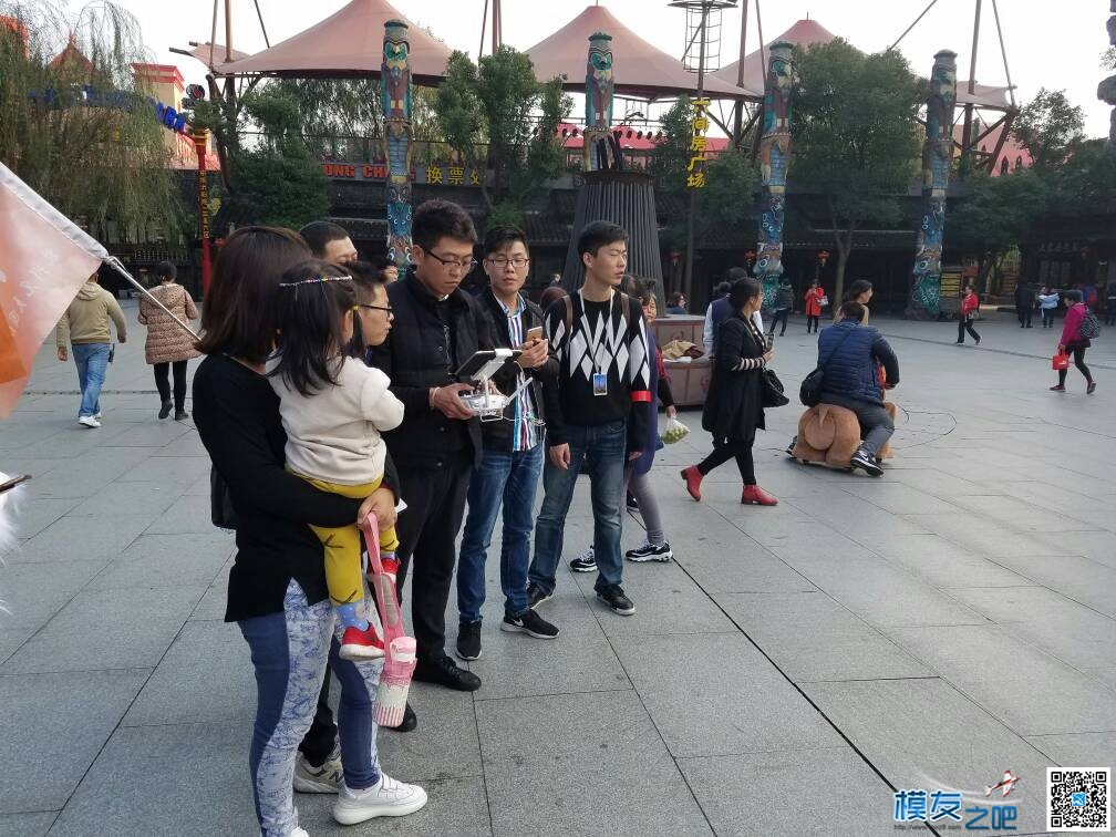 偶遇景区剧组航拍大家看图评论 航拍,演员请就位,剧组化妆师 作者:飞天狼 625 