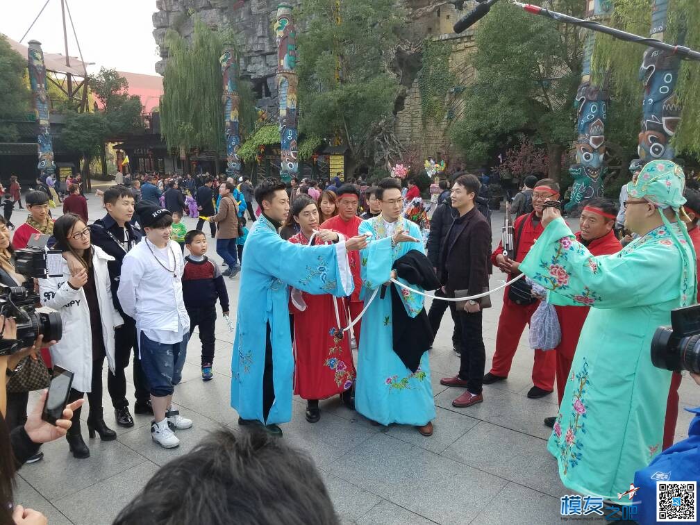 偶遇景区剧组航拍大家看图评论 航拍,演员请就位,剧组化妆师 作者:飞天狼 1084 