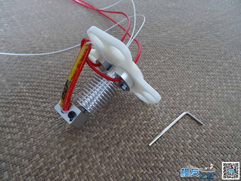 国外开源kossel --3D打印机 打印机,三角形,性价比,便宜,制作 作者:@芋头 1216 