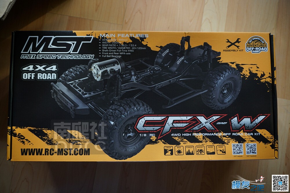 南爬社全国首发门桥MST 1/8 CFX-W开箱图（12月29更新) 电池,电机,桥塌了爬过去 作者:找碴 4245 