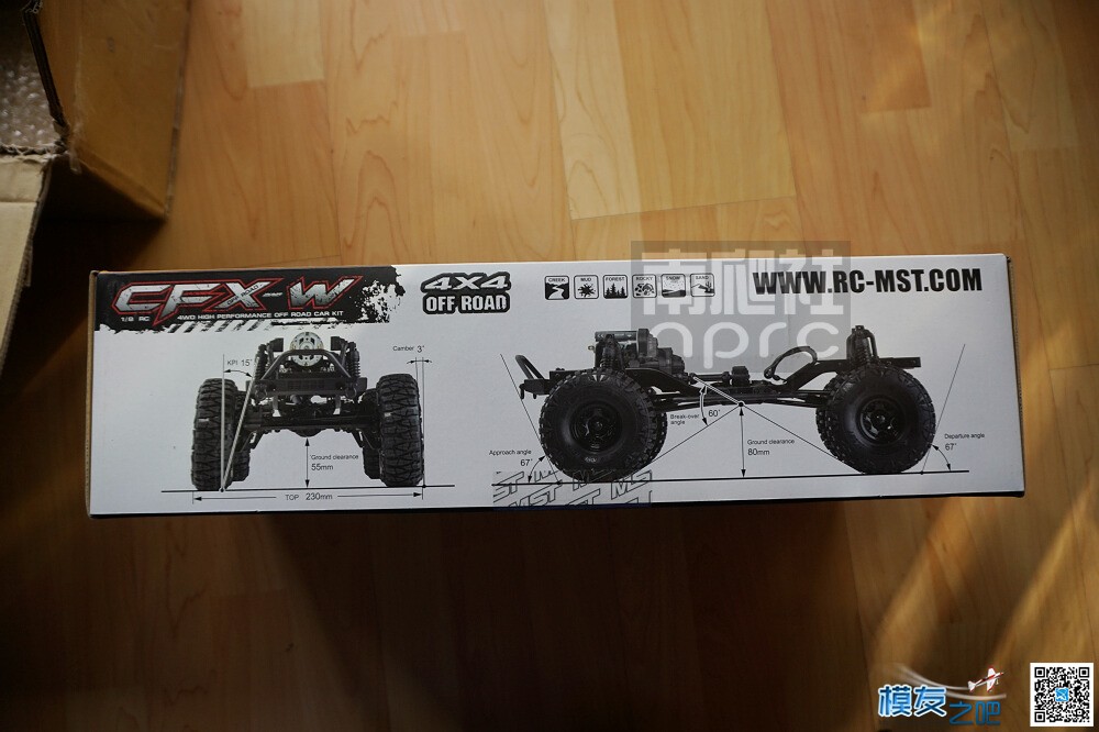 南爬社全国首发门桥MST 1/8 CFX-W开箱图（12月29更新) 电池,电机,桥塌了爬过去 作者:找碴 4031 