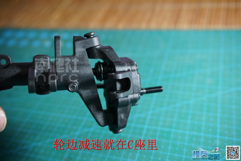 南爬社全国首发门桥MST 1/8 CFX-W开箱图（12月29更新) 电池,电机,桥塌了爬过去 作者:找碴 8287 