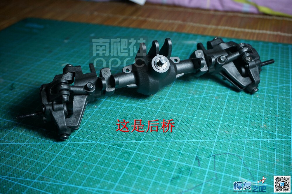 南爬社全国首发门桥MST 1/8 CFX-W开箱图（12月29更新) 电池,电机,桥塌了爬过去 作者:找碴 585 