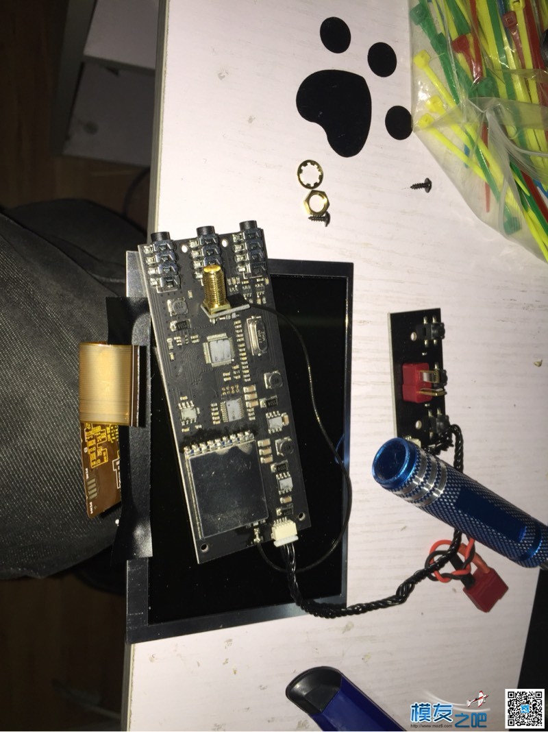 如何把单天线fpv眼镜改成双天线的？ 天线,FPV,fpv眼镜是什么,fpv眼镜推荐 作者:VigaHoo 2086 