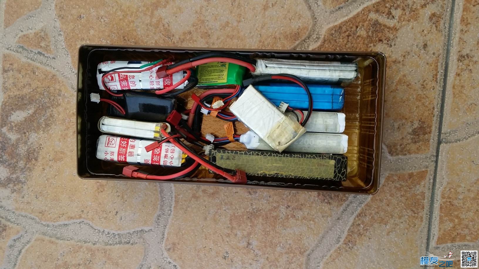 废料DIY锂电池箱 电池 作者:抓螃蟹的猫 3046 