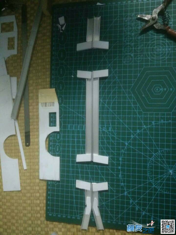 自制ZK6108HGB遥控公交模型  作者:祝乐乐 7697 