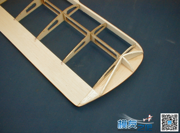 轻木固定翼飞机制作。 固定翼,电机,轻木,固定翼飞机,激光打印 作者:洋葱头 9311 