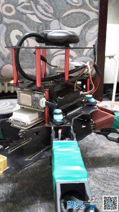 罗盘离这么远还是干扰！郁闷啊！ 电子罗盘干扰 作者:q330 6282 