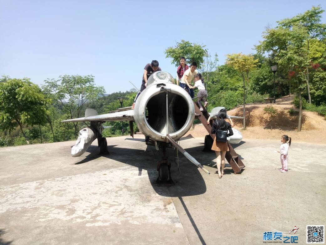 某公园看到的战斗机遗体 F-22战斗机 作者:夢裡飛 6587 
