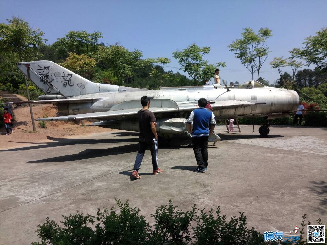 某公园看到的战斗机遗体 F-22战斗机 作者:夢裡飛 1760 