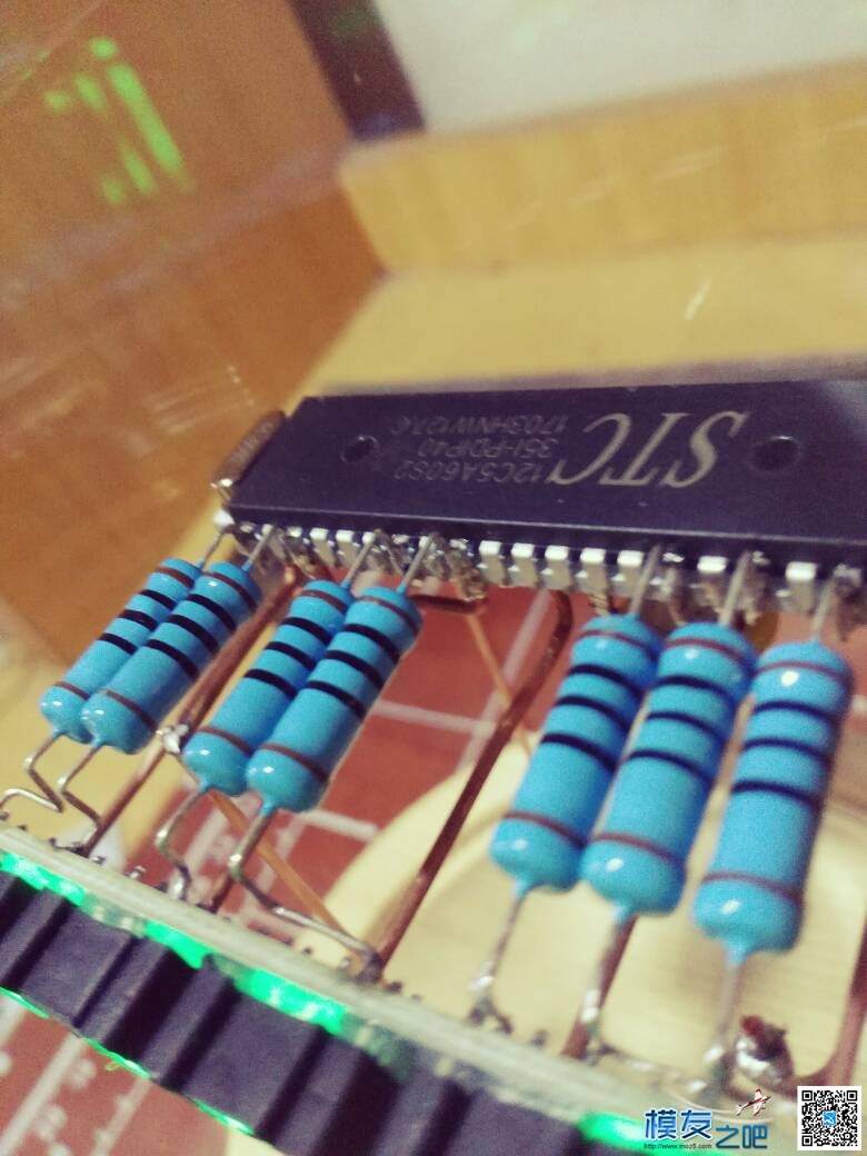 电子时钟 开源 作者:15797825542 2942 