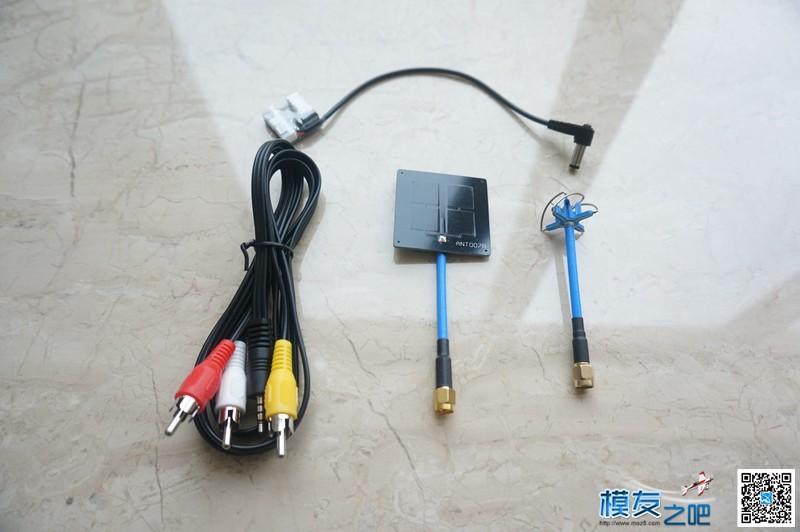 奥姆威V1二代视频眼镜开箱 淘宝,视频线,通用,亚洲,朋友 作者:buzz 2155 