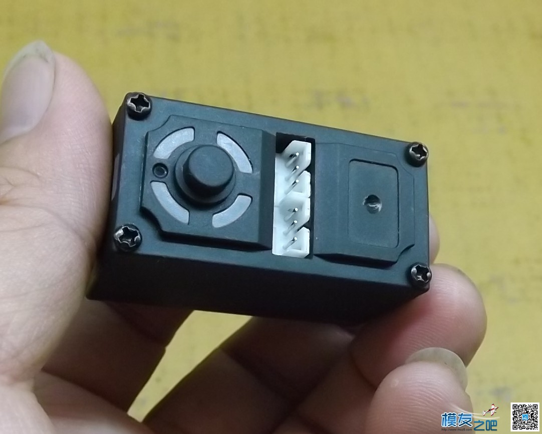 请问ubtech机器人上的舵机是什么信号控制的呢？ 舵机,机器人,呵呵！,是什么,控制的 作者:zhangli7322 3641 