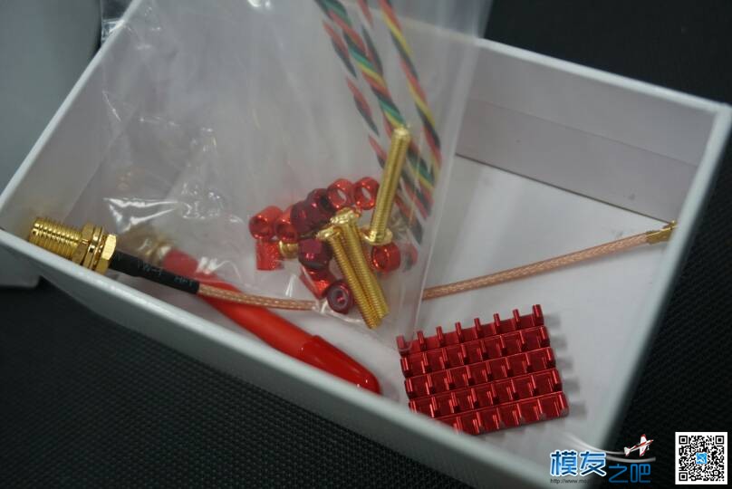 换上黑蚁飞塔爽飞 图传,飞控,电调,OSD 作者:gryffin 4003 