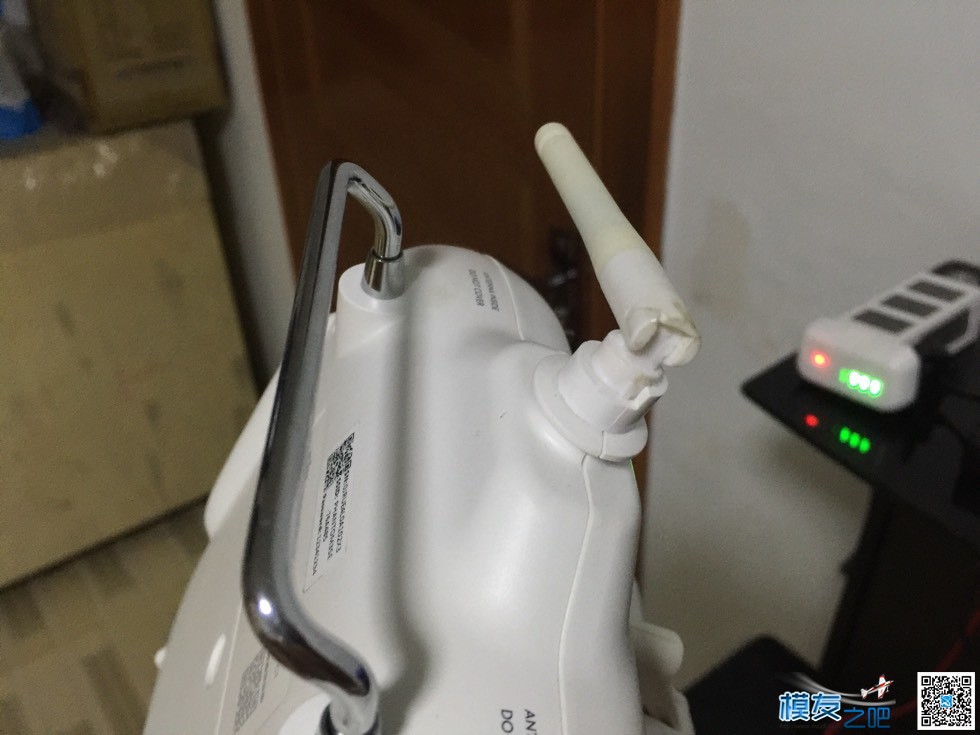 大疆精灵3se   DJI大疆精灵 Phantom 3 SE 4K智能航拍无人机 无人机,电池,充电器,天线,云台 作者:745049129 8610 