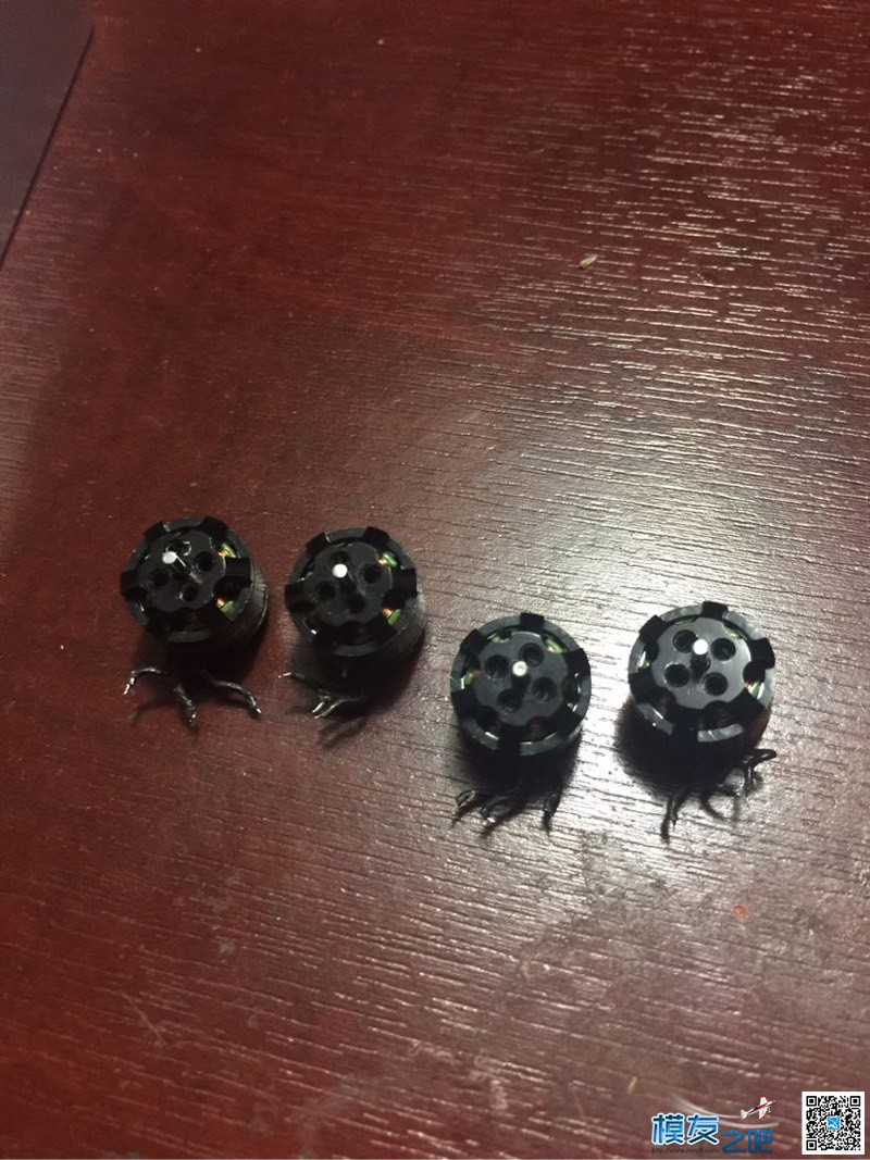 出1104/4000kv。 100块钱四个 穿越机,电机 作者:小小飞 3405 