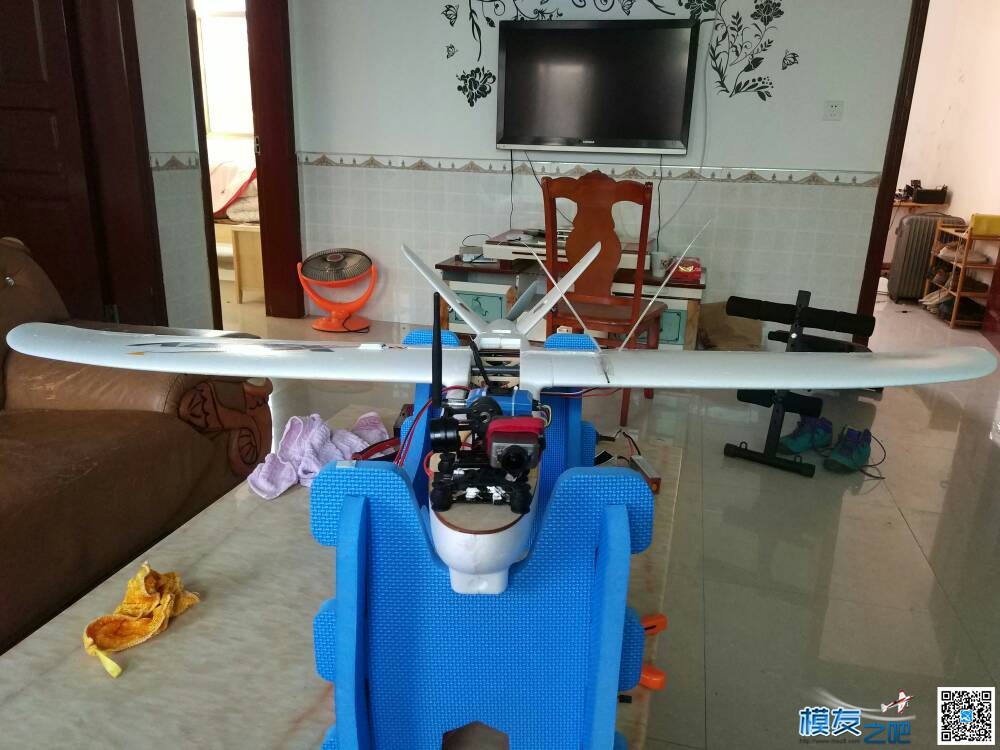 小胖子飞行视频，小胖是款便宜好飞实用性高综合性能强的机子 电池,云台,图传,飞控,FPV 作者:彼非凡。 3024 