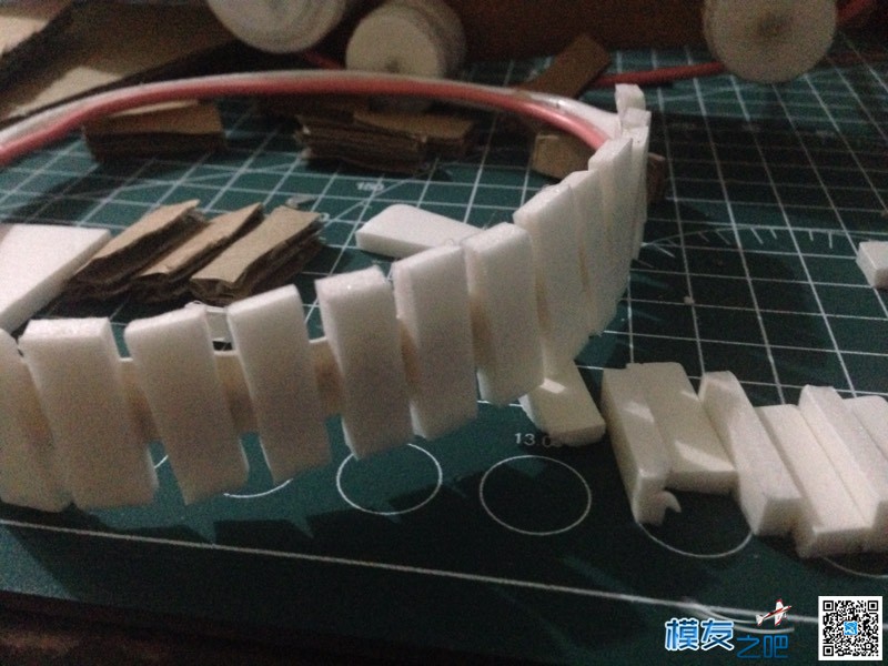 DIY一辆小坦克 遥控器,diy,有线遥控,中心点 作者:saladwayne 985 