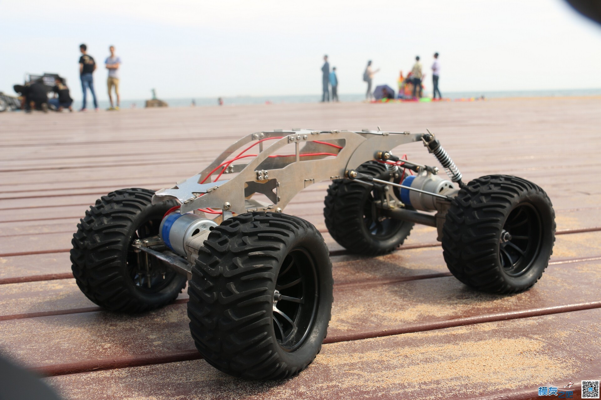 晒晒自己DIY的遥控车模 车模,DIY 作者:zsx4mp 1552 