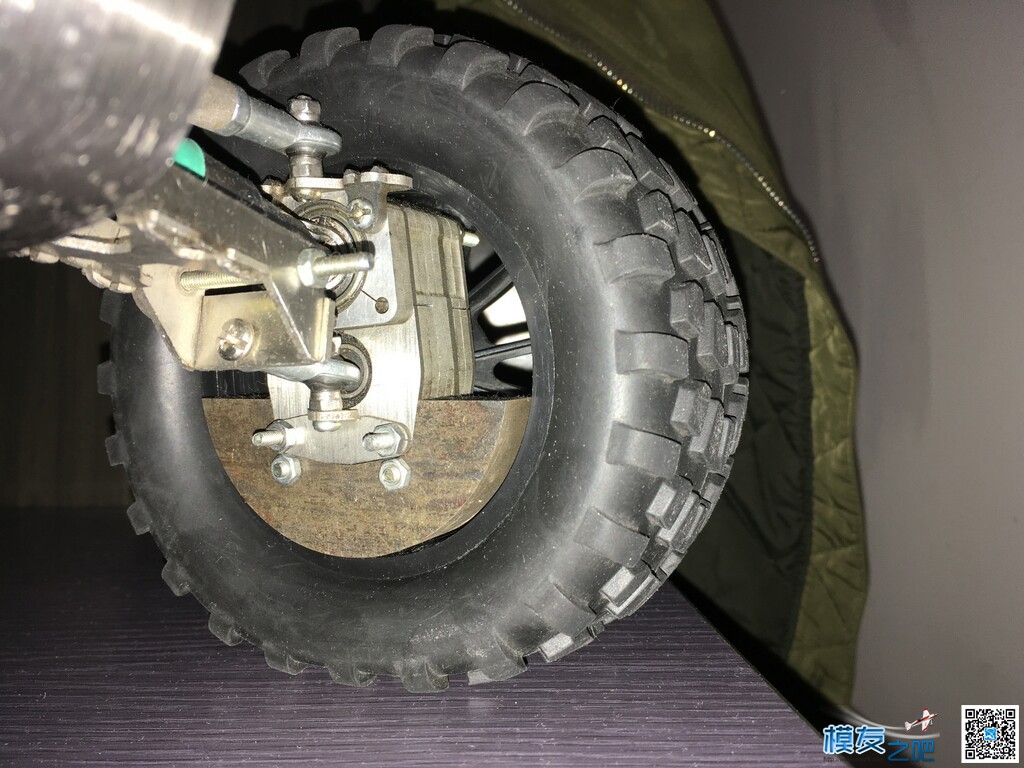 独立悬架攀爬DIY过程 模型,舵机,电机,DIY 作者:zsx4mp 643 