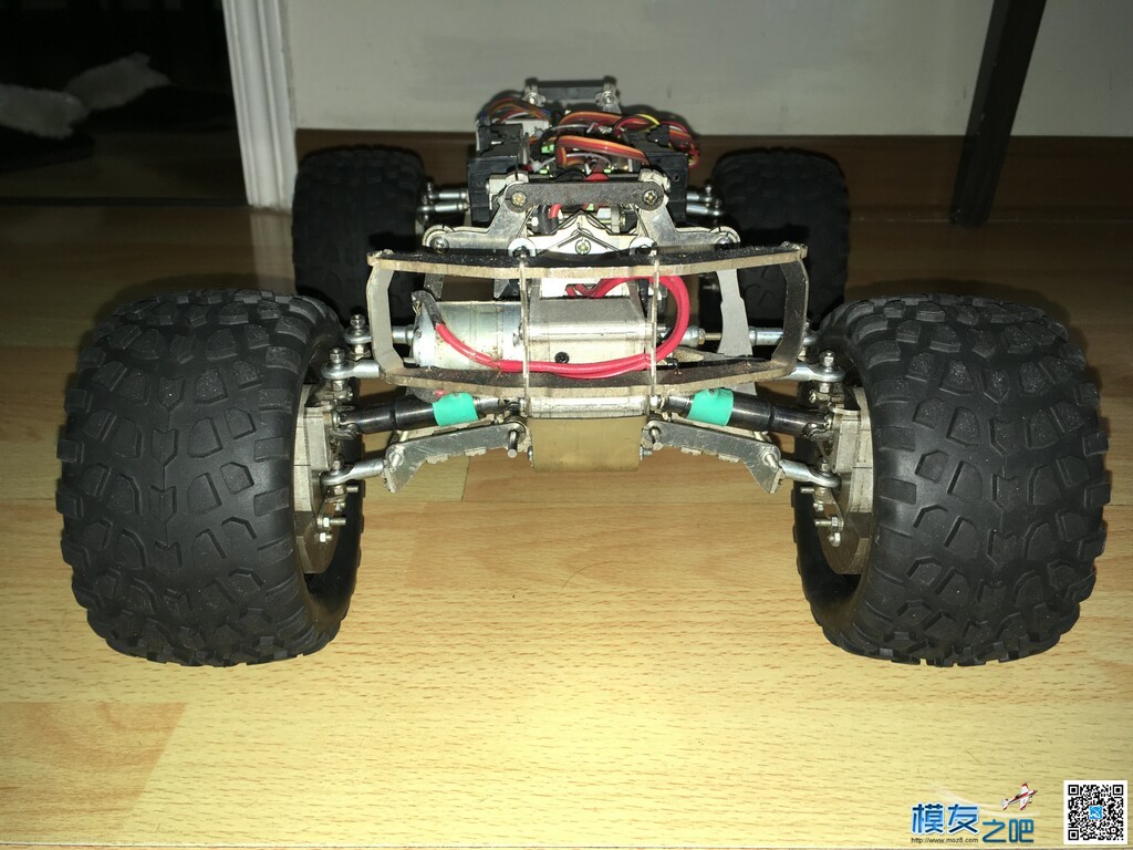 独立悬架攀爬DIY过程 模型,舵机,电机,DIY 作者:zsx4mp 7980 