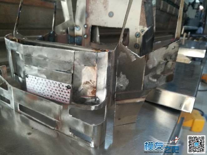 自制J6P金属驾驶室 还在上学,驾驶室,自制,金属,驾驶 作者:杨玉豪 1937 