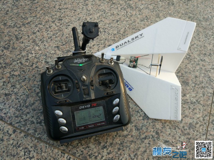 【爱因制造】自制d板微型纸飞机飞翼 电池,电机,图纸,aopa,飞翼 作者:xbnlkdbxl 9431 