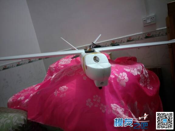 请问APM飞控，玩V尾，打副翼是尾翼舵机跟着修正是正常的吗？ 固定翼,舵机,飞控,APM,正常的 作者:广西，小卢 2734 