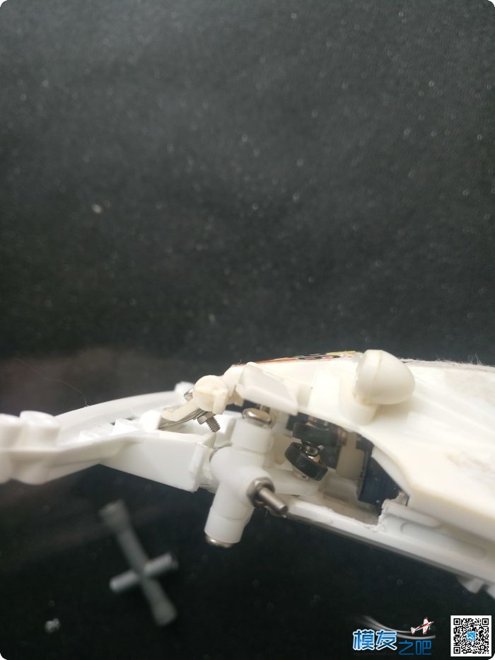 奥迪四驱车田宫双星迷你四驱车S2底盘遥控改装转向套件 电池,舵机,电调,电机,遥控器 作者:qq253655695 1432 