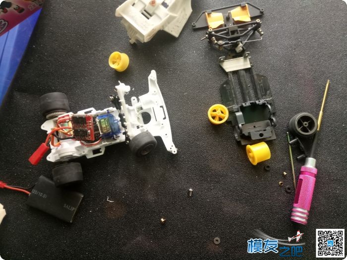 奥迪四驱车田宫双星迷你四驱车S2底盘遥控改装转向套件 电池,舵机,电调,电机,遥控器 作者:qq253655695 213 