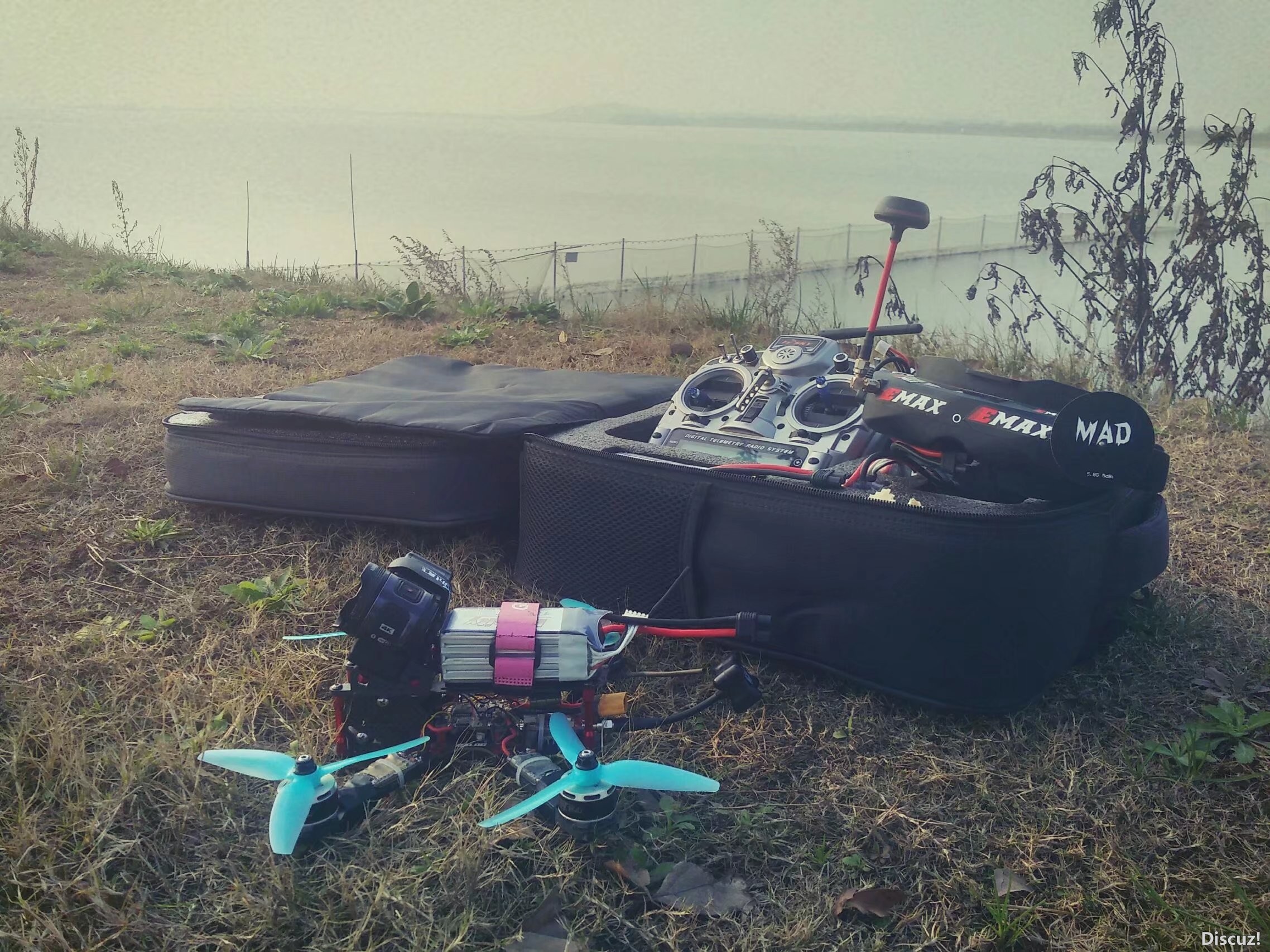 FPV Freestyle-柳叶湖 风雨廊桥 电池,图传,飞控,电调,电机 作者:LShang 265 