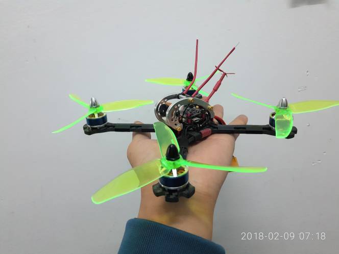 kk200gt超轻超长续航5寸穿越机 穿越机,天线,图传,电机,富斯 作者:让梦随心飞 4000 