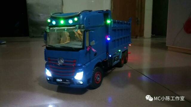 奔驰泥头车 奔驰arocs多少钱,奔驰arocs卡车,奔驰3341自卸车 作者:RCBenz 5950 