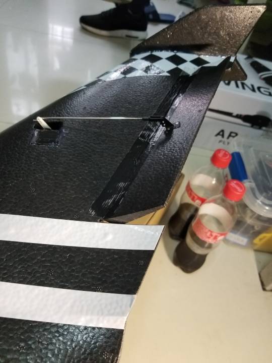 请教大佬:两个舵机的舵量不一样 舵机,遥控器,富斯 作者:九八四十五 3534 