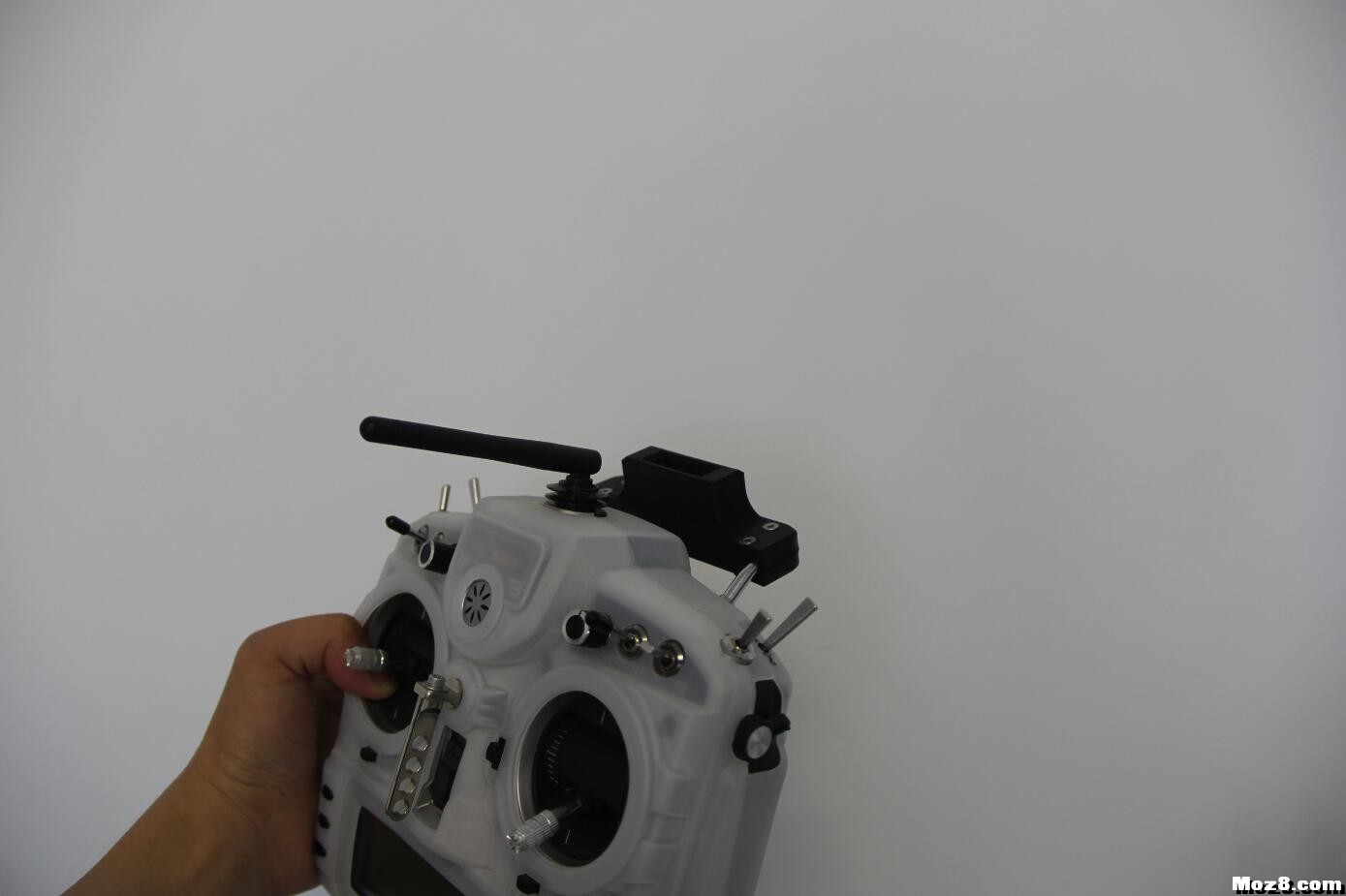设计打印一个X9D两用FPV屏幕快接卡扣 遥控器 作者:lancer 2614 