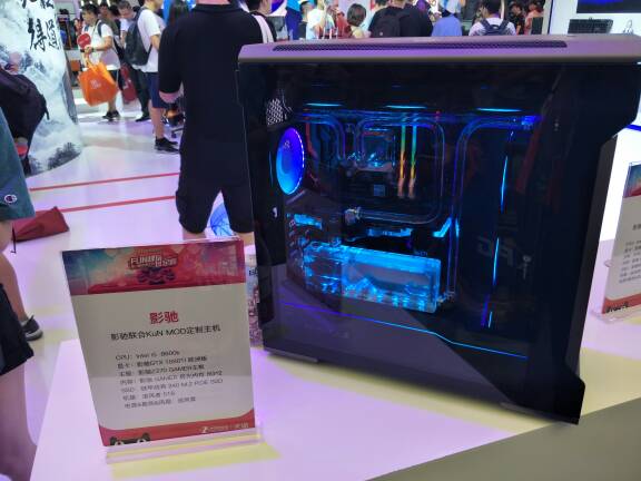 2018chinajoy上海国际展览中心 穿越机,模型,机器人,富斯,模拟器 作者:天山一棵松 269 