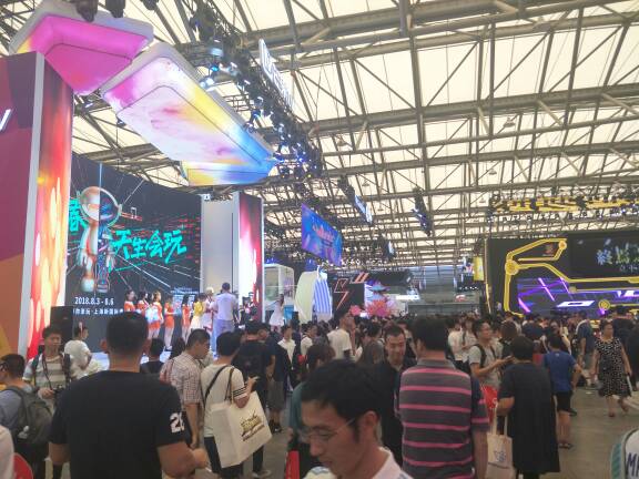 2018chinajoy上海国际展览中心 穿越机,模型,机器人,富斯,模拟器 作者:天山一棵松 6145 
