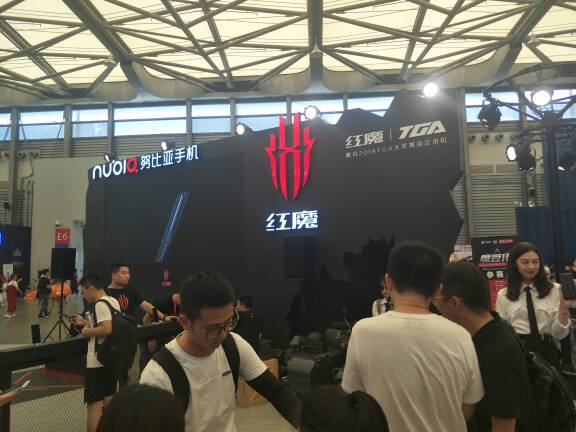 2018chinajoy上海国际展览中心 穿越机,模型,机器人,富斯,模拟器 作者:天山一棵松 8814 