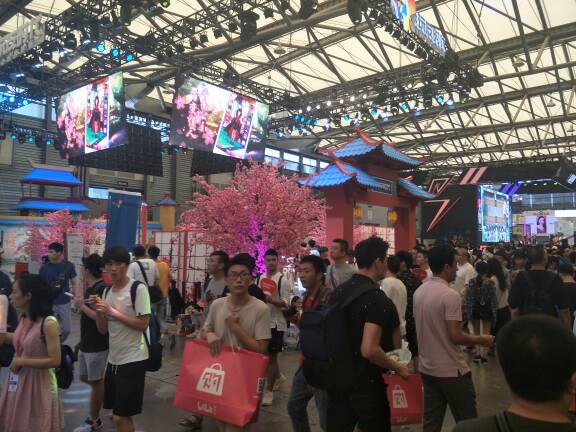 2018chinajoy上海国际展览中心 穿越机,模型,机器人,富斯,模拟器 作者:天山一棵松 5923 