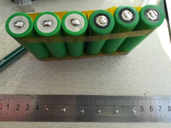 烙铁自组4s3p18650电池组 电池,飞翼,超级电容电池 作者:飞一样的感觉 507 