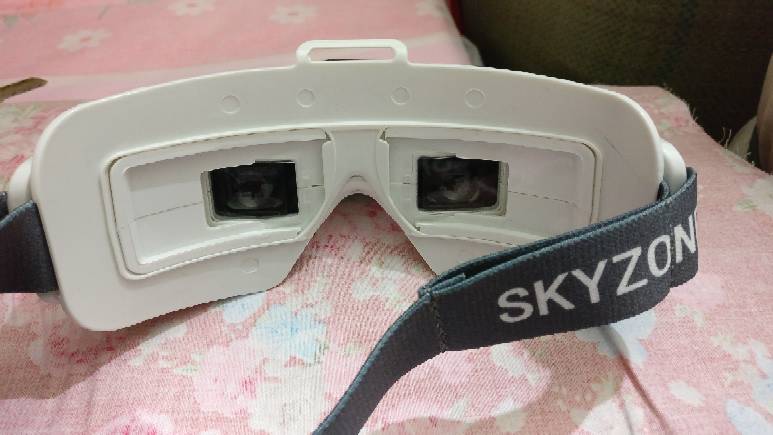 新入手 skyzone03 视频眼镜 接收机,飞手,肥鲨和skyzone,skyzone02s,视频眼镜 作者:txy123456txy 1604 