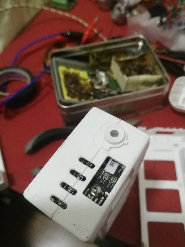 各位大侠请教一下，谢谢！ 电池,大疆,请教一下各位,请教一下问题 作者:gaware 990 