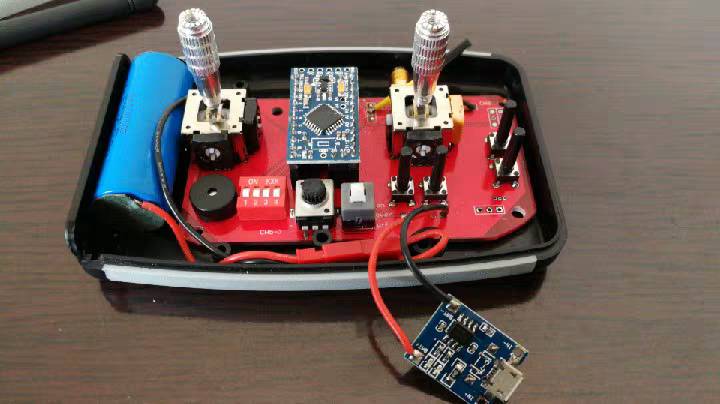 DIY改造两个微型遥控器 遥控器,模拟器,DIY 作者:archfly214815 5765 