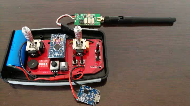 DIY改造两个微型遥控器 遥控器,模拟器,DIY 作者:archfly214815 2980 
