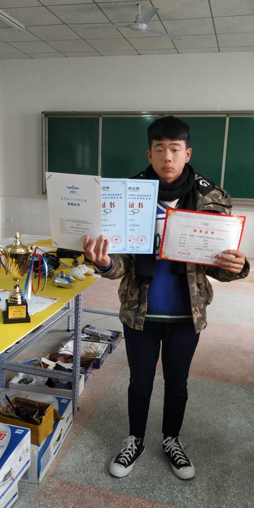 慈利职专航模队2018的所有收获，2019加油 2019慈利杀人 作者:1294481348 2655 
