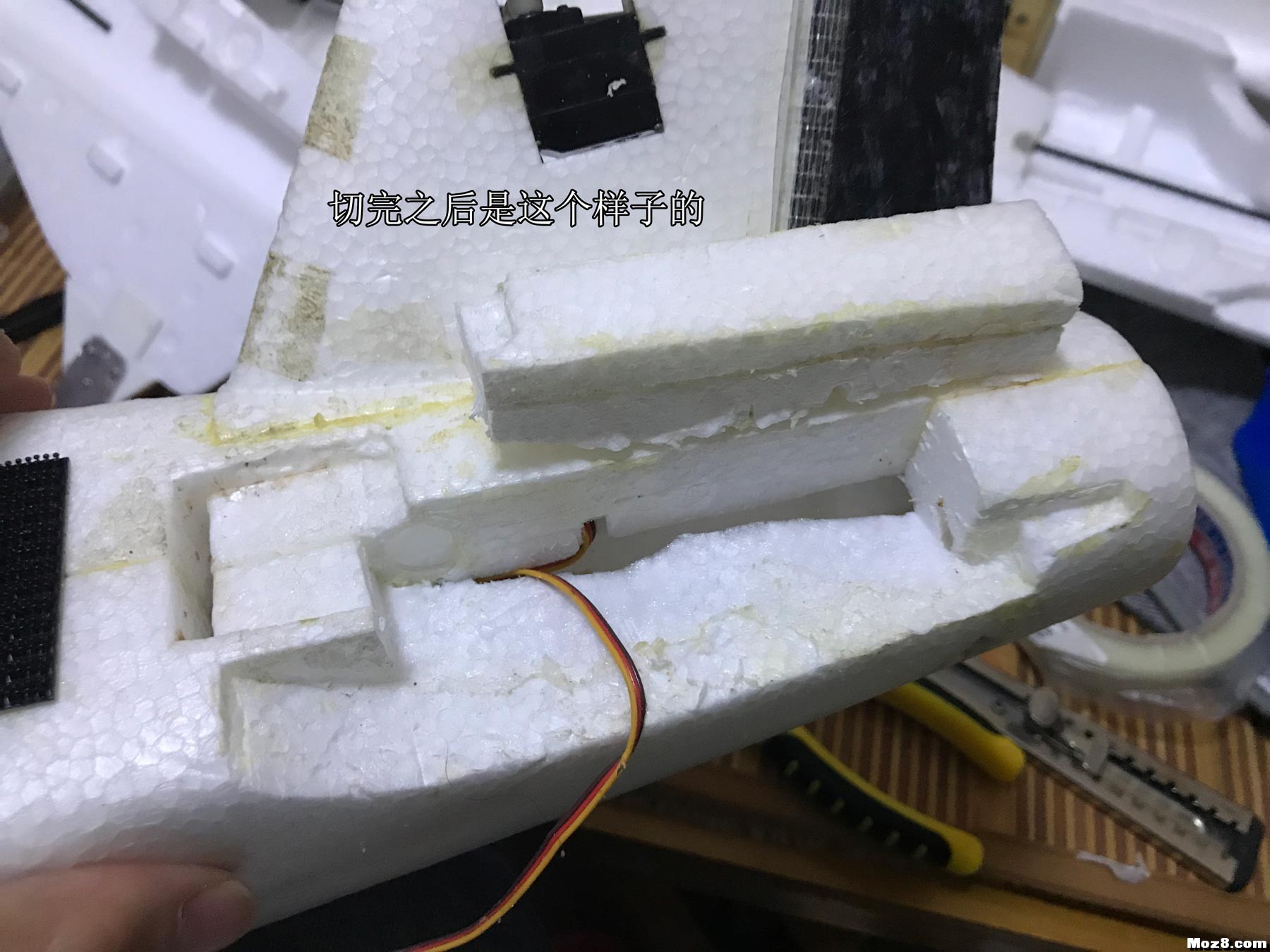 将小胖的V尾从已经安装好的机身上卸下来的教程 V字型发尾图片,V尾固定翼,V型发尾,尾号V,6 v 作者:wetouns 8432 