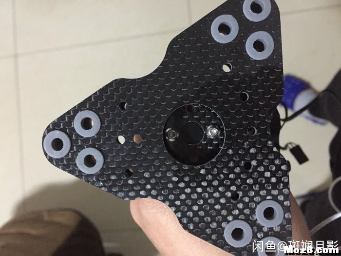 全新电池、sky肥鲨近视镜片、x9d电池充电器、碳纤维云台等 固定翼,电池,充电器,天线,云台 作者:斑斓月影 3346 