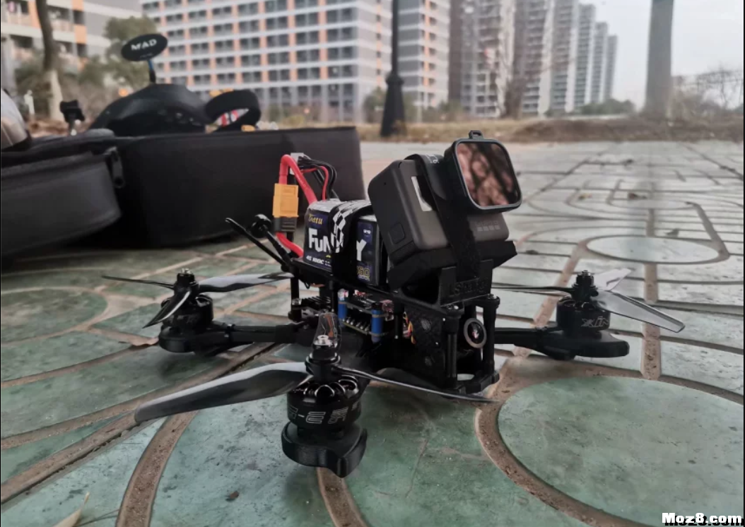新年首飞！FPV FreeStyle~ 电池,FPV,FRSKY,接收机,套机 作者:LShang 3675 